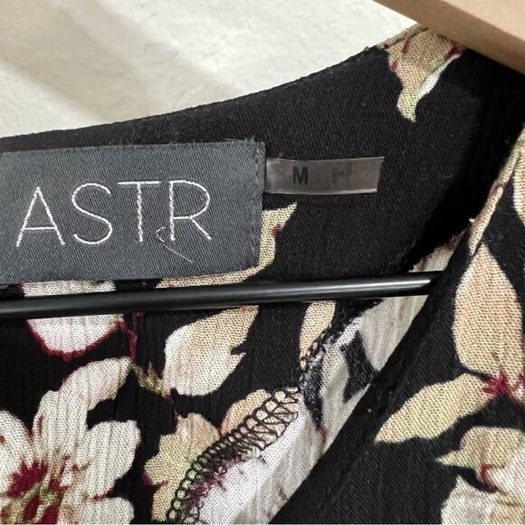 Anthropologie ASTR the Label Black Floral Babydoll Dress Size Medium - Picture 4 of 8